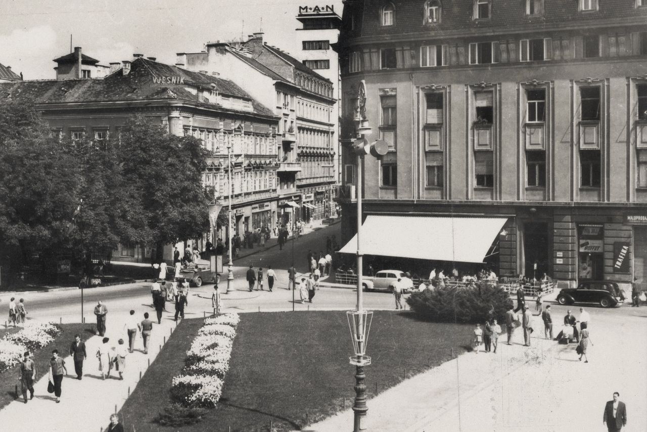 Trg maršala Tita (današnji Trg Republike Hrvatske), Masarykova ulica, oko 1965. godine